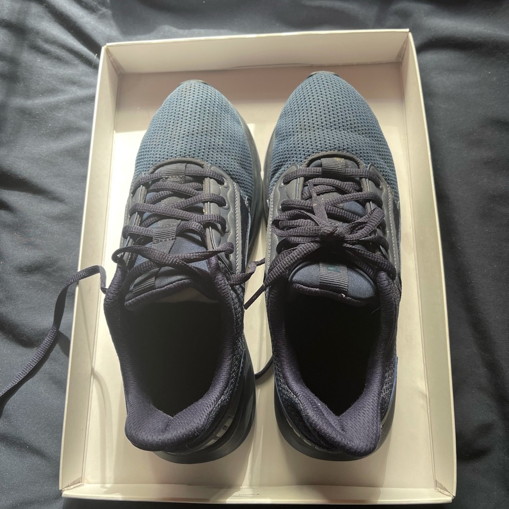 Puma sport style shoes women size 38.5/men 5.5